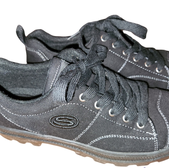 Skechers Canvas Women's Shoes - Picture 3 of 8